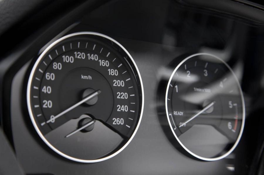  BMW 1-Series 2012 года  (фото 126 из 161)